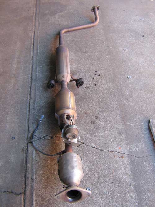 Prius catalytic converter removed from car
