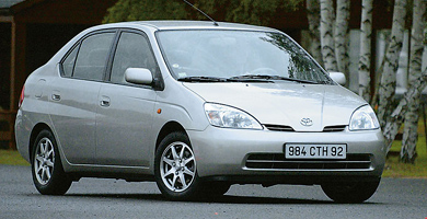 1st generation toyota prius hybrid #4