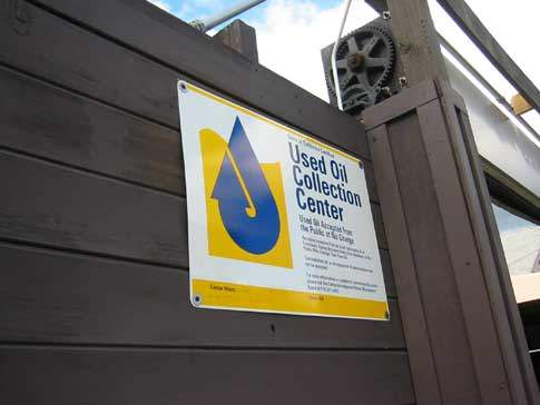 photo of a used oil collection center sign